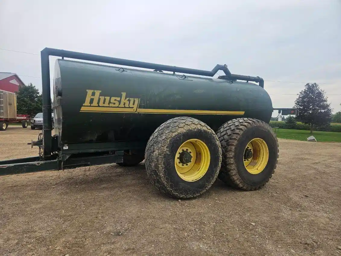 Used Husky 6000 Manure Spreader Liquid