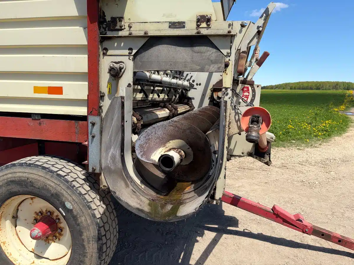 Gallery image 2 for Dion 1080SE Forage Box
