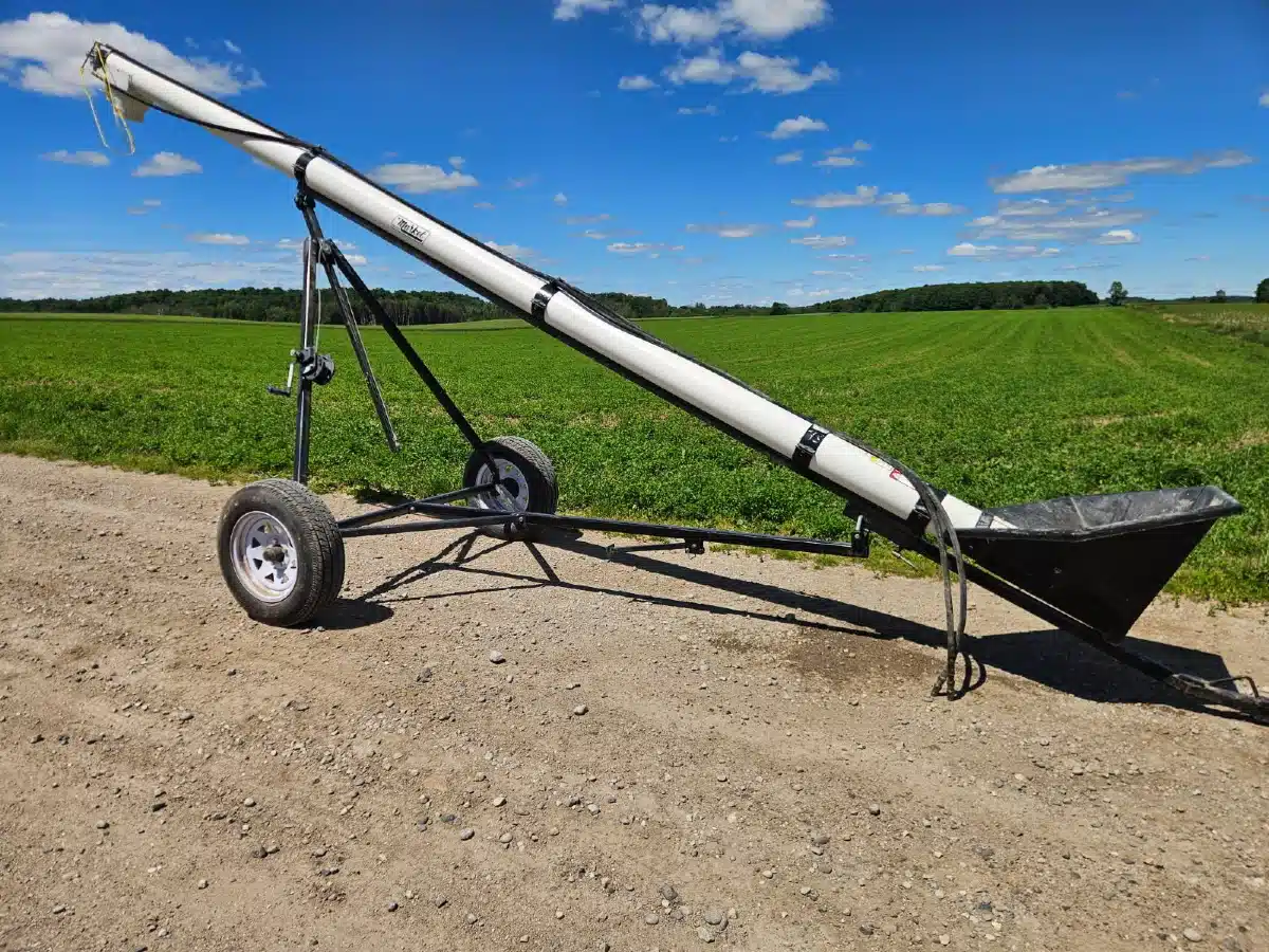 Photo de la Galerie 1 pour Market 7X20 Tarière