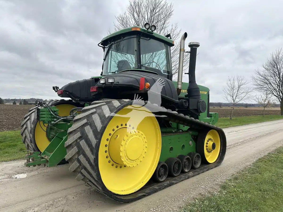 Gallery image 2 for Used 2000 John Deere 9400T Tractor