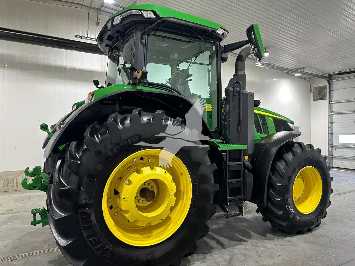 Gallery image 2 for Used 2021 John Deere 7R 290 Tractor