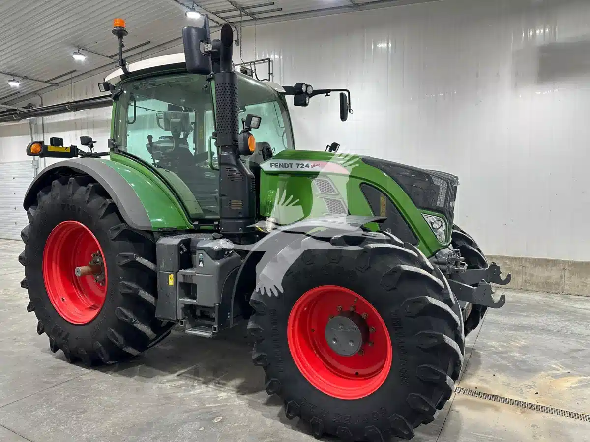 Gallery image 2 for Used 2020 Fendt 724 VARIO Tractor