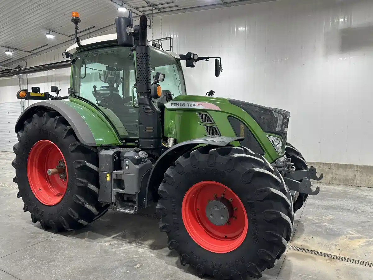 Gallery image 1 for Used 2020 Fendt 724 VARIO Tractor