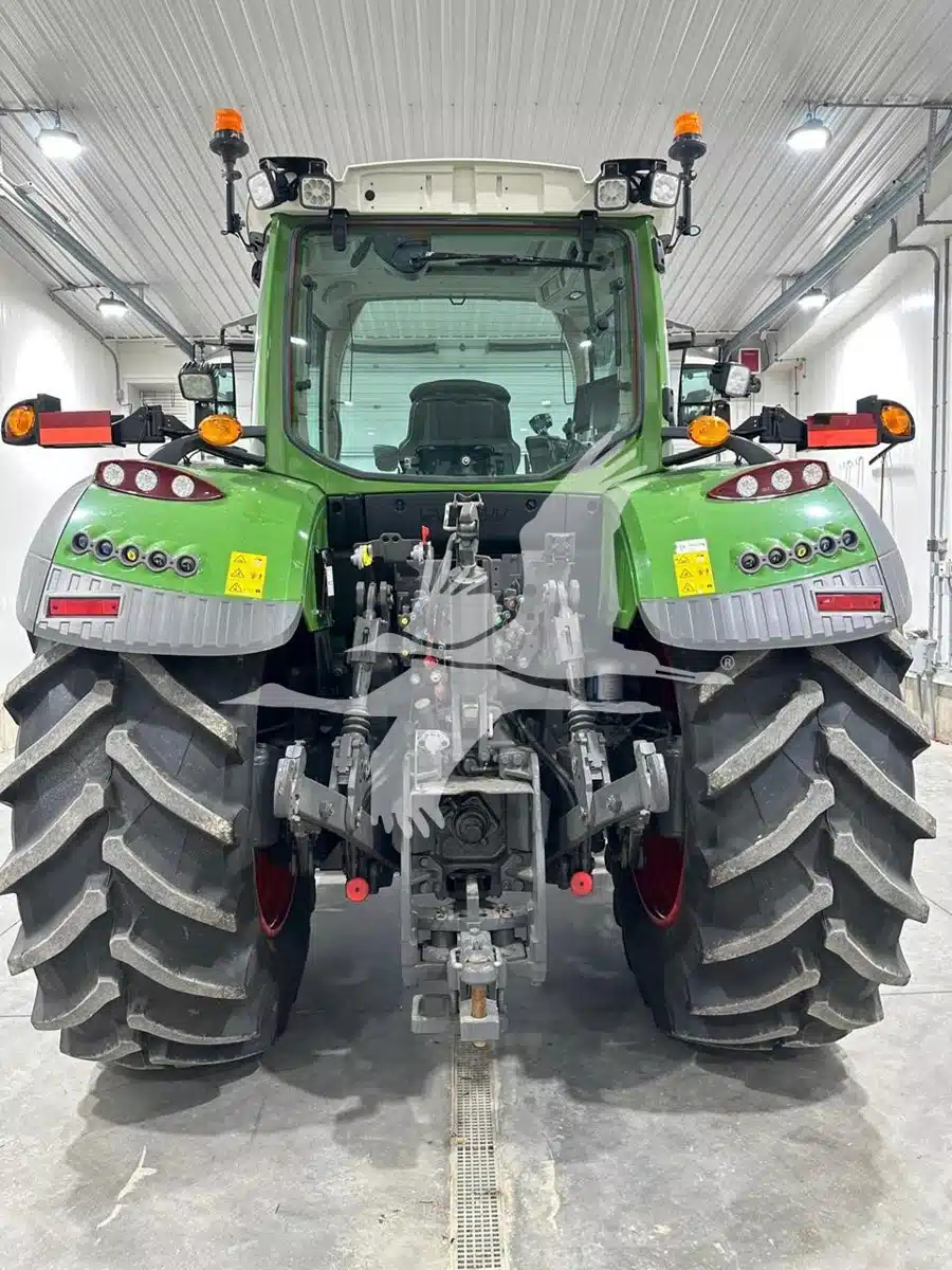 Gallery image 2 for Used 2023 Fendt 724 VARIO Tractor