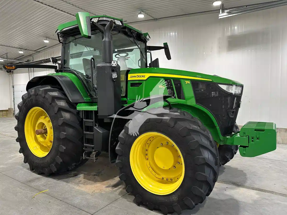 Gallery image 1 for Used 2021 John Deere 7R 250 Tractor