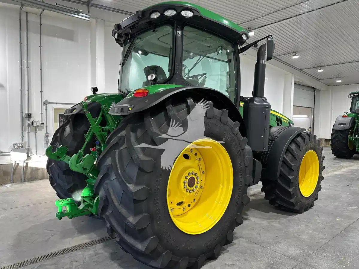 Gallery image 2 for Used 2011 John Deere 8360R Tractor