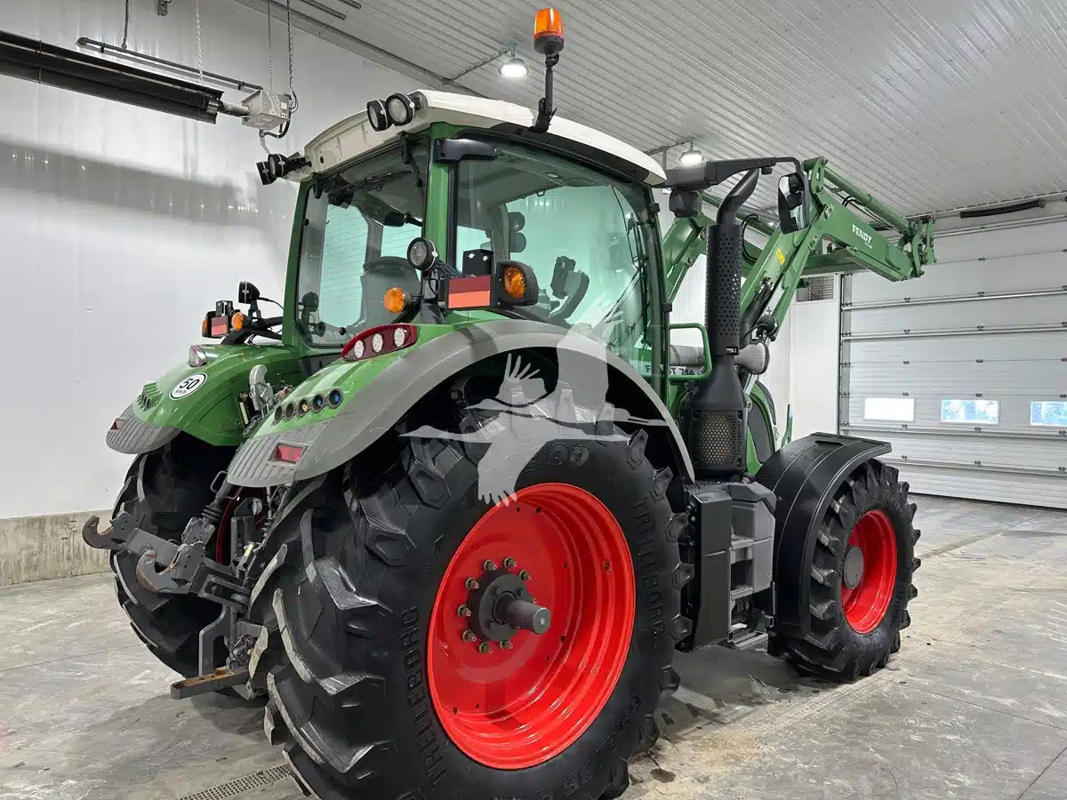 Gallery image 2 for 2014 Fendt 714 VARIO Tractor