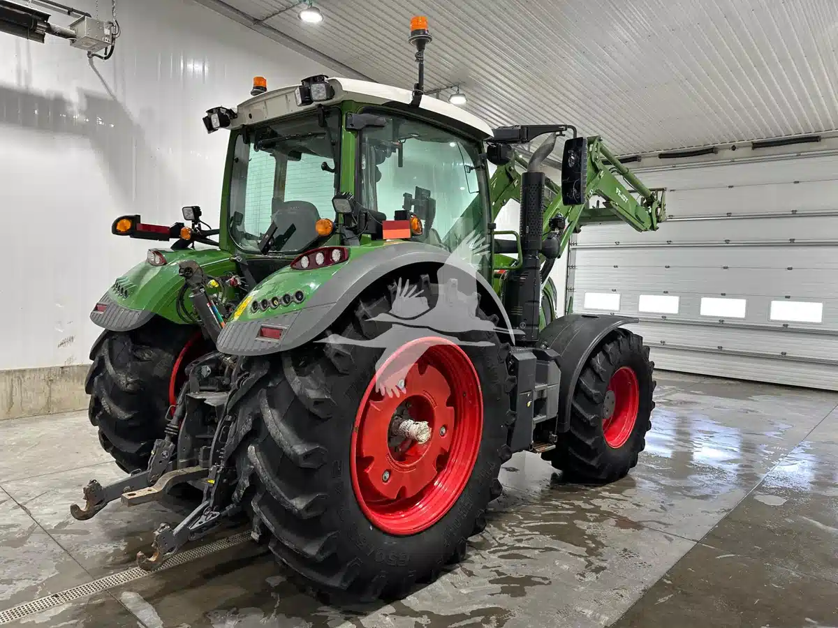 Gallery image 2 for 2022 Fendt 718 VARIO Tractor
