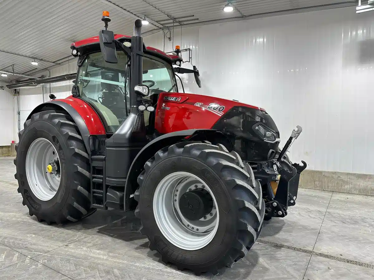 Photo de la Galerie 1 pour 2023 Case IH OPTUM 300 Tracteur