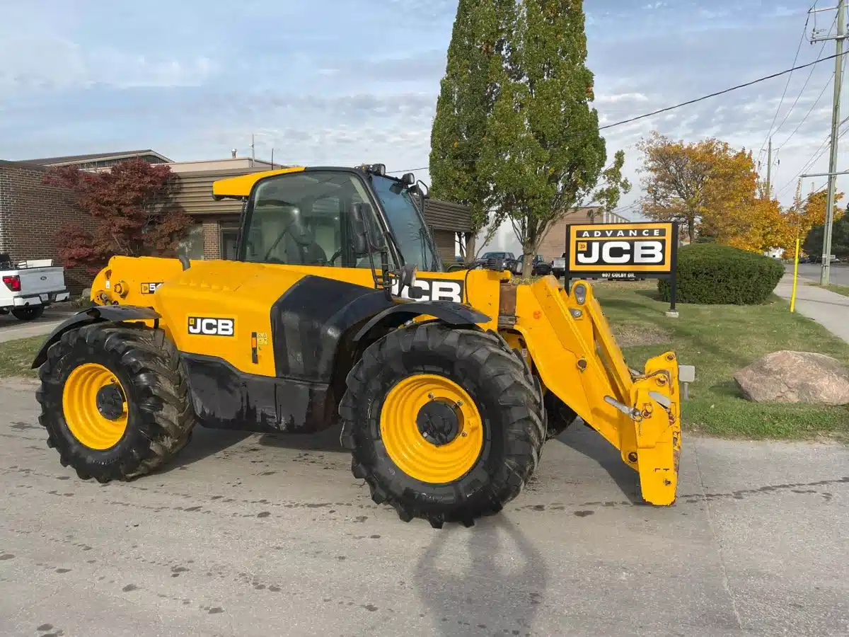 Gallery image 2 for Used 2019 JCB 541-70 TeleHandler