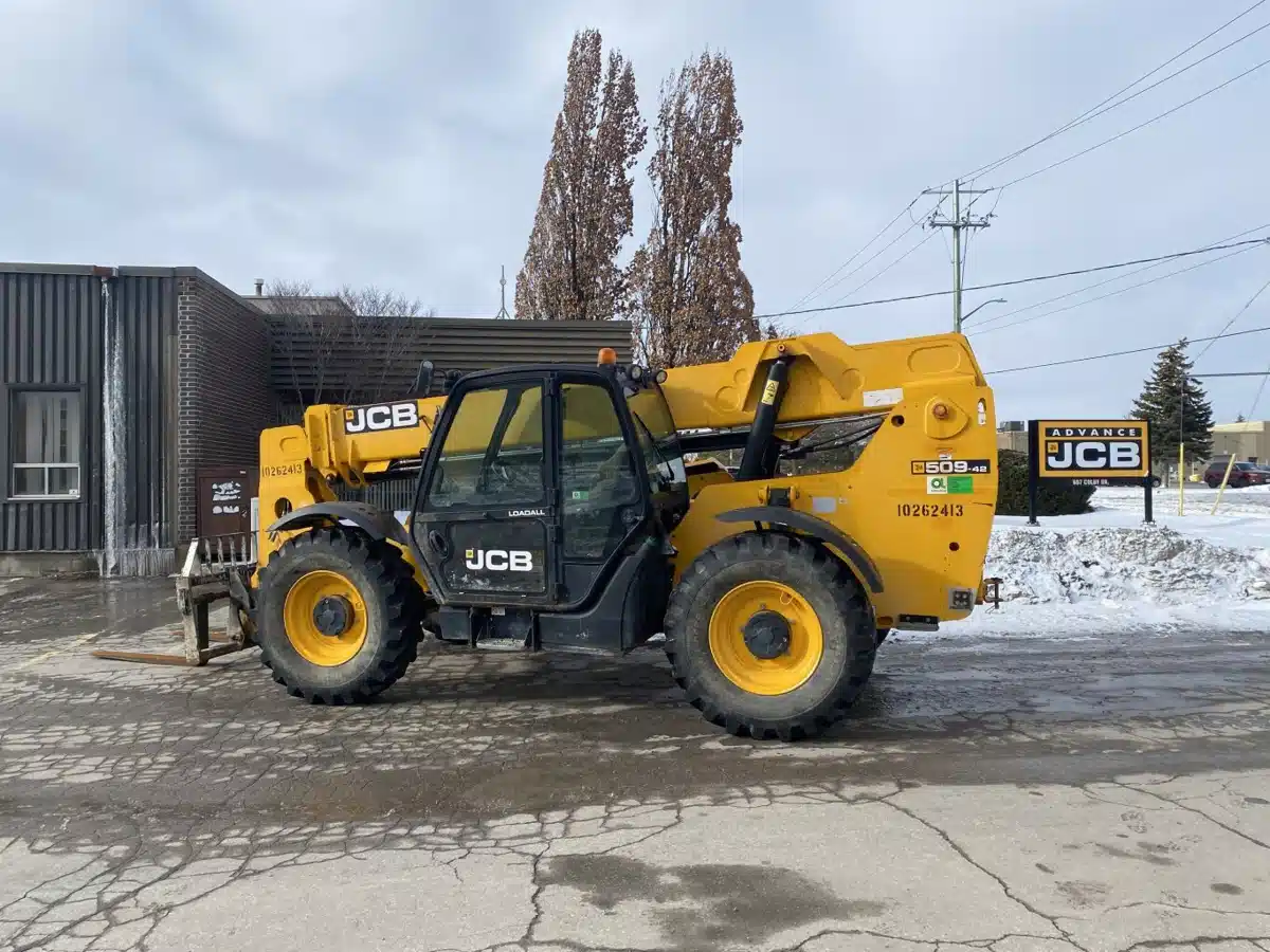 Gallery image 1 for Used 2014 JCB 509-42 TeleHandler