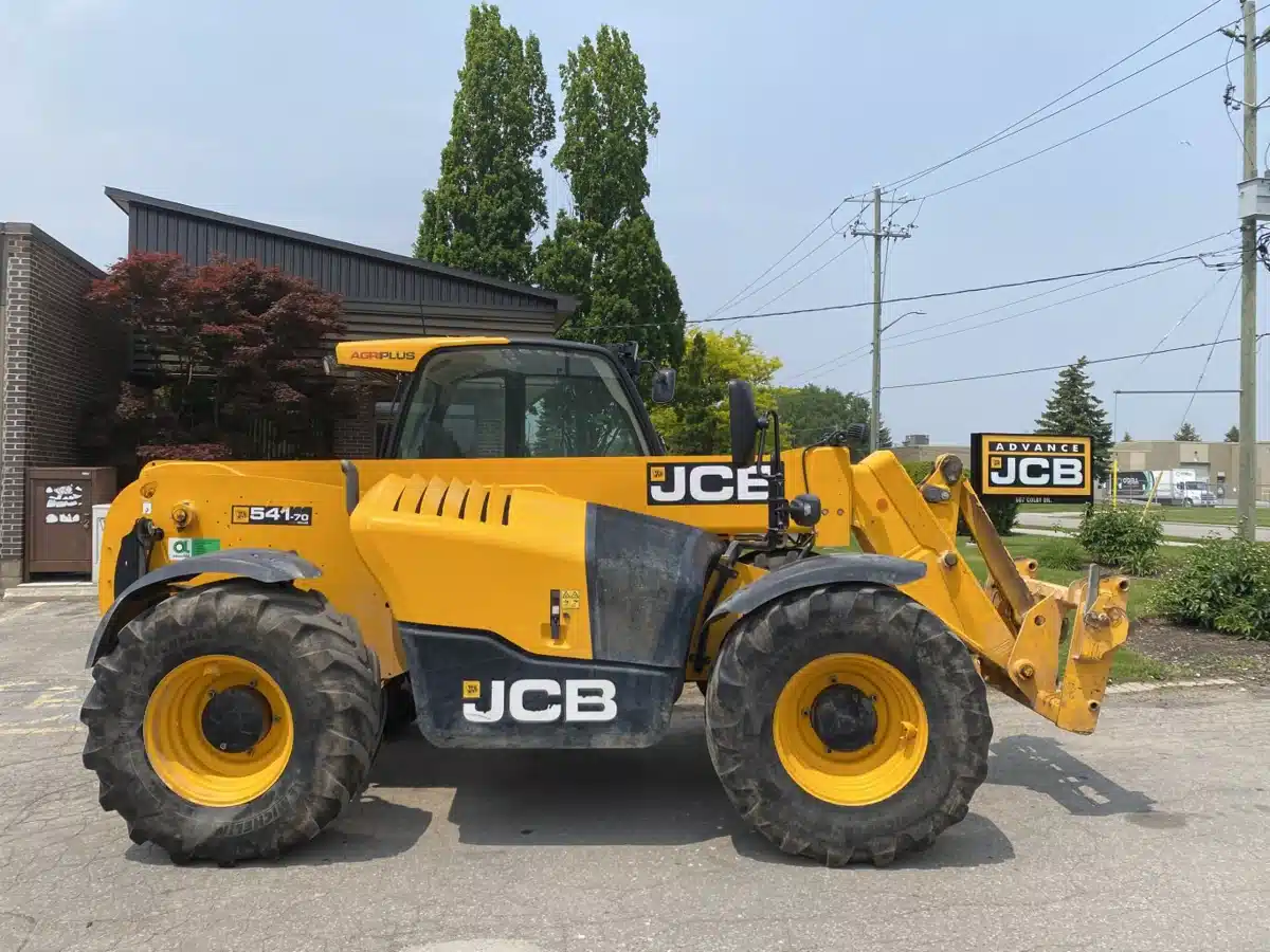 Gallery image 2 for Used 2019 JCB 541-70 TeleHandler