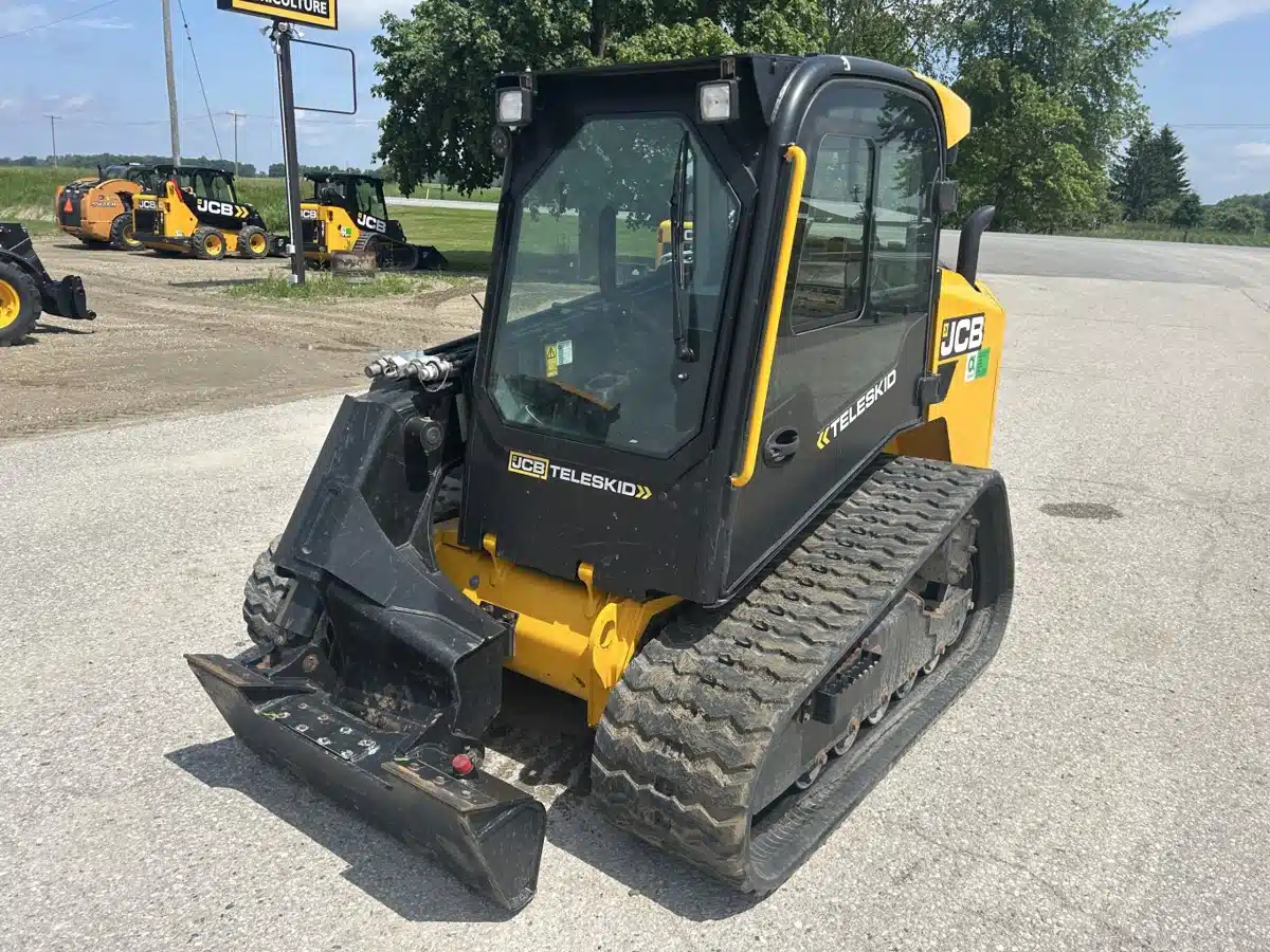 Gallery image 2 for Used 2020 JCB 3TS-8T TeleHandler