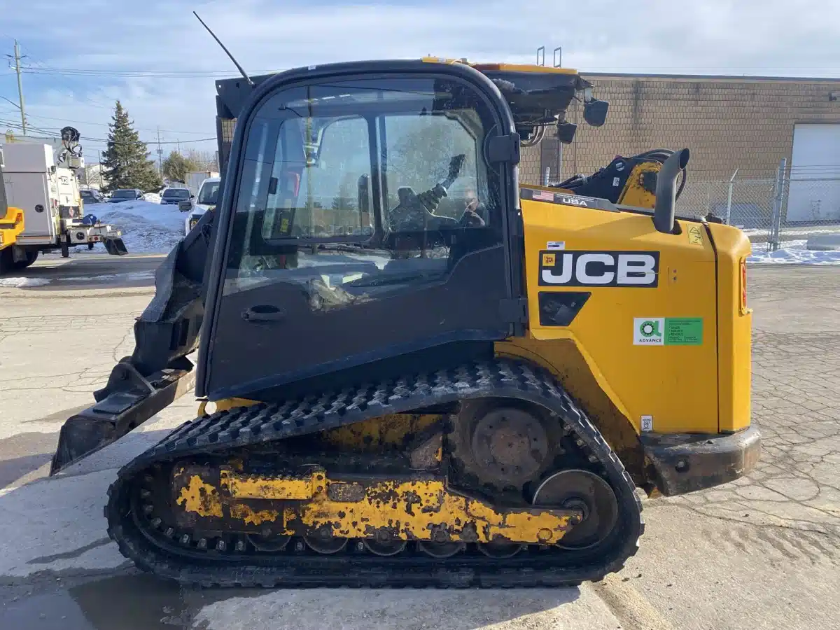 Gallery image 1 for Used 2018 JCB 3TS-8T Track Loader