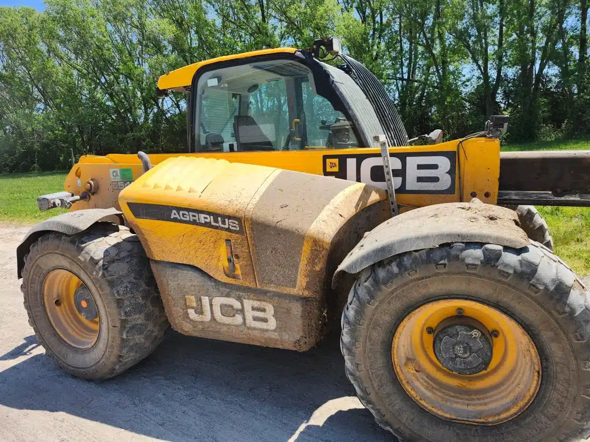 Gallery image 2 for 2022 JCB 542-70 TeleHandler