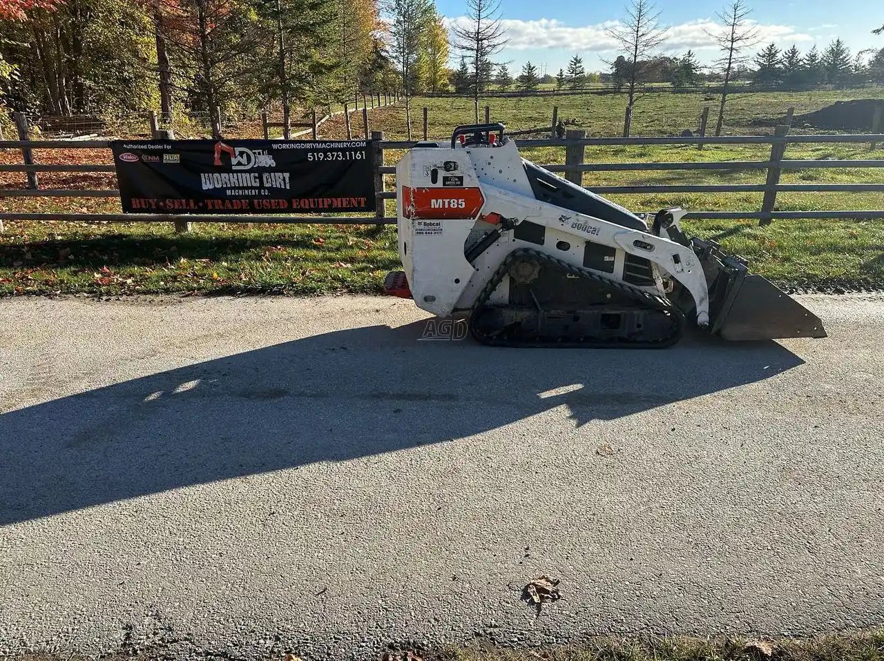 Gallery image 2 for Used SOLD Bobcat MT85 Track Loader