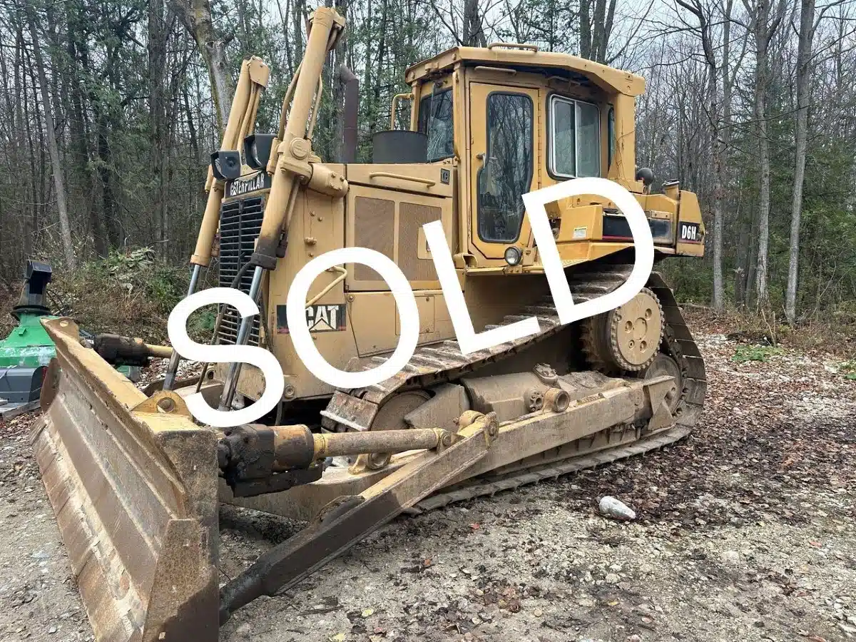 Gallery image 1 for Used 1989 Caterpillar D6H Dozer