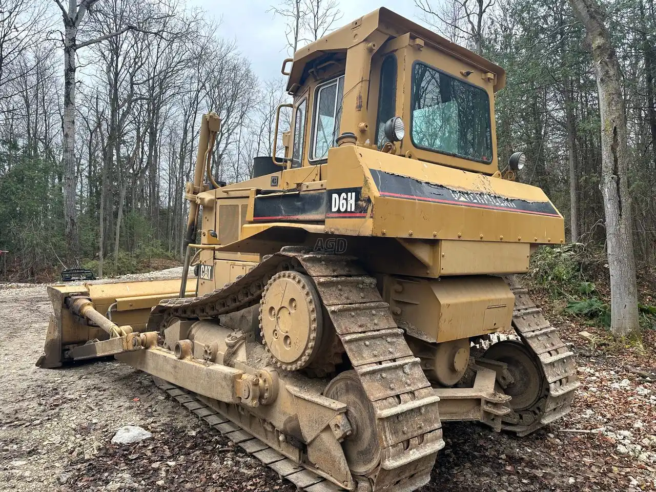 Gallery image 2 for Used 1989 Caterpillar D6H Dozer