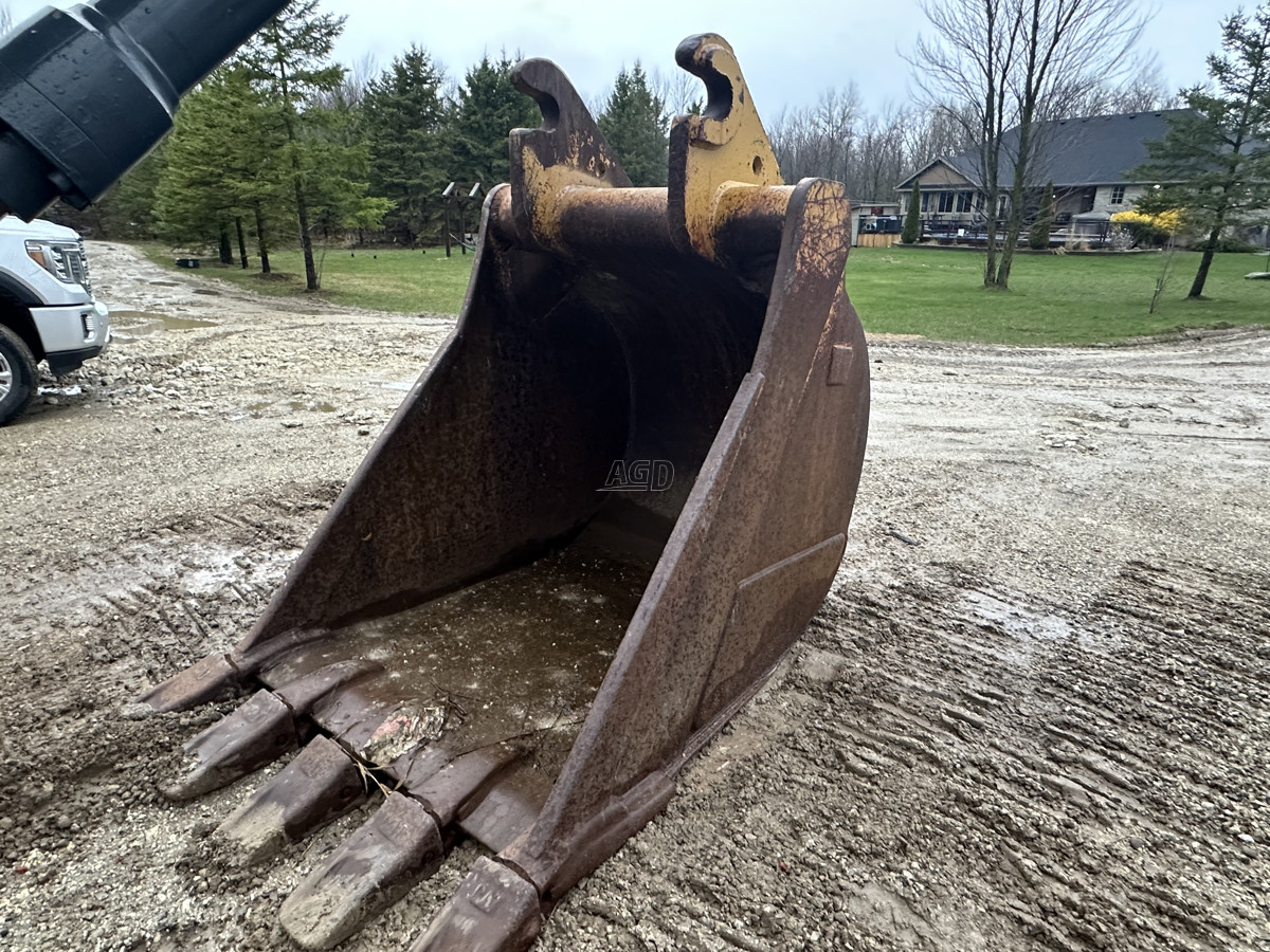 Gallery image 1 for Used 2015 Caterpillar bucket Bucket
