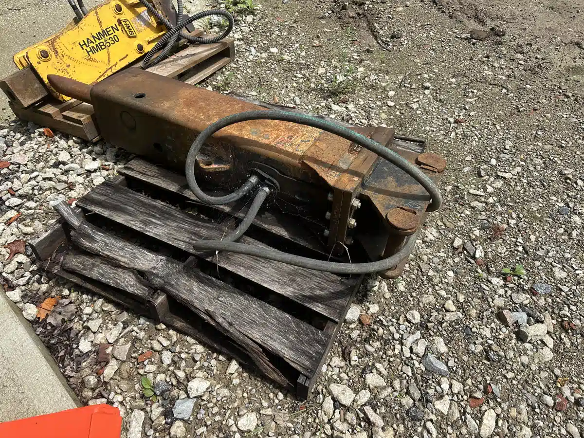 Gallery image 2 for Used 2012 BD Manufacturing braker Breaker - Hammer