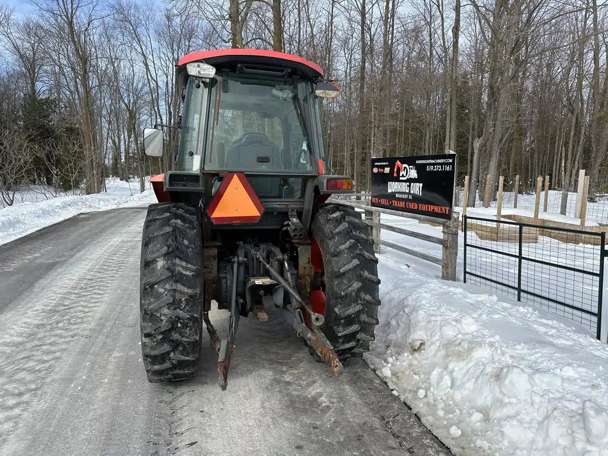 Gallery image 2 for Used 2014 Kubota L5740HST Tractor