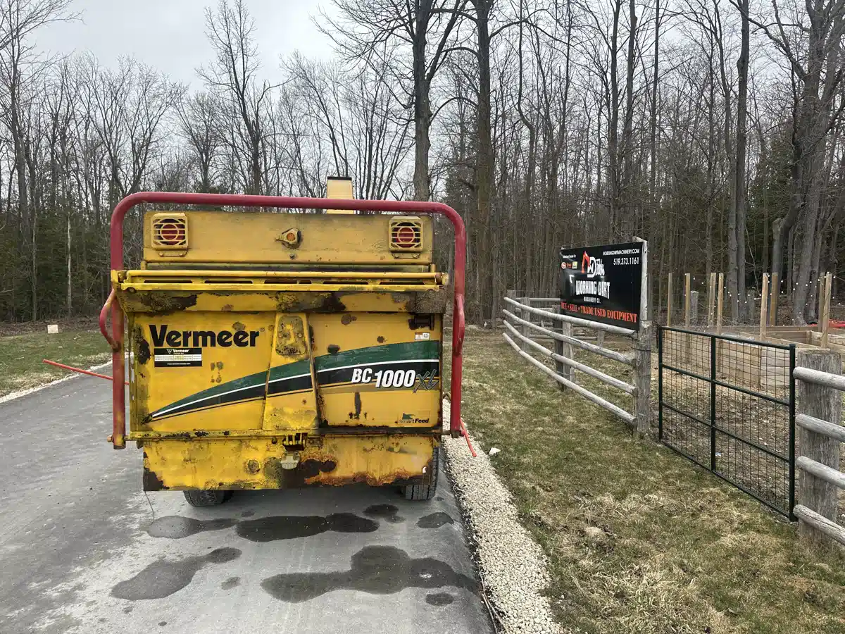 Gallery image 2 for Used 2012 Vermeer BC1000XL Chisel