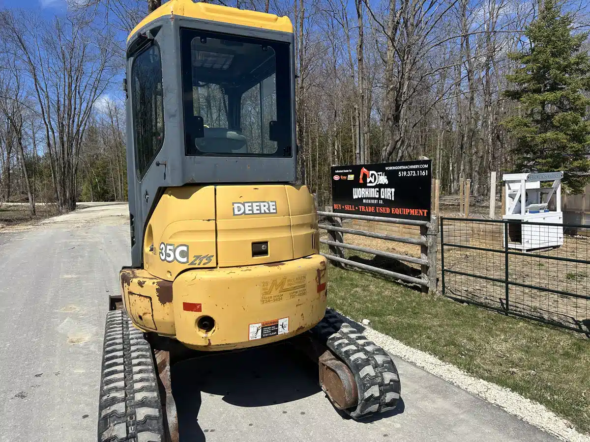 Gallery image 2 for Used 2000 John Deere 35D Excavator