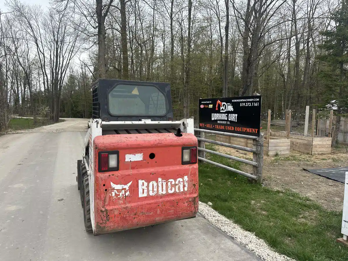 Gallery image 2 for Used 2006 Bobcat 553 Skid Steer