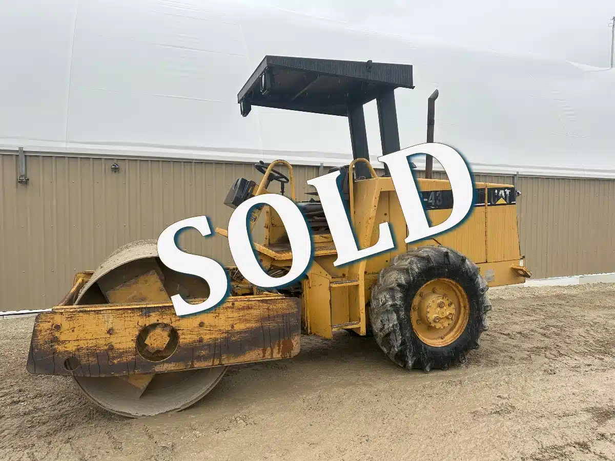 Gallery image 1 for Used 1998 Caterpillar CS433C Compactor