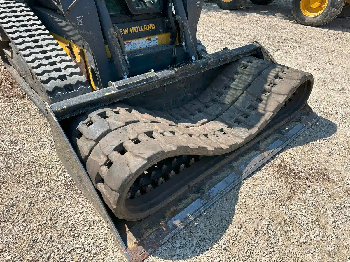 Gallery image 2 for Used 2012 New Holland C227 Track Loader