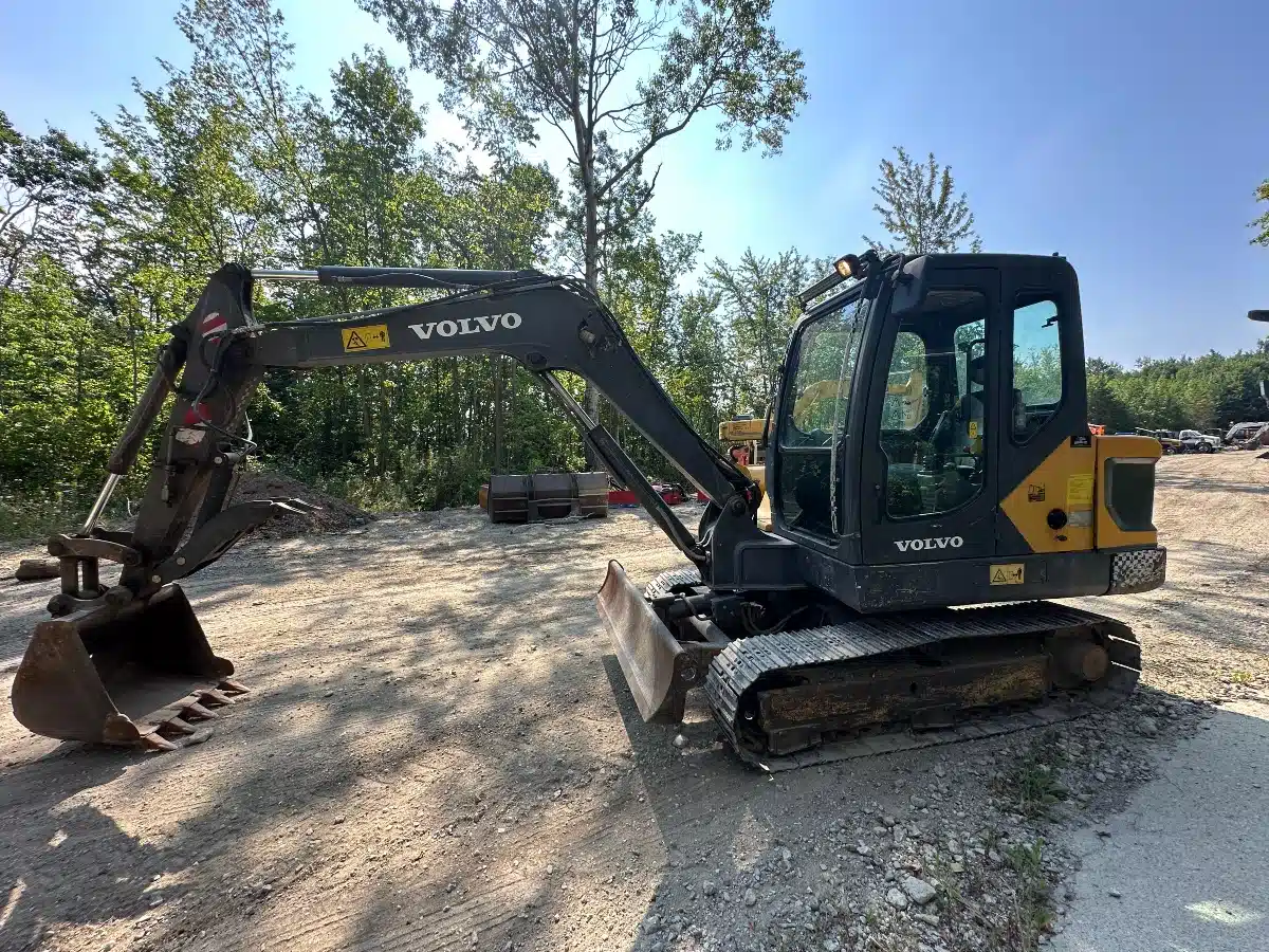 Gallery image 2 for Used 2017 Volvo EC55D Excavator