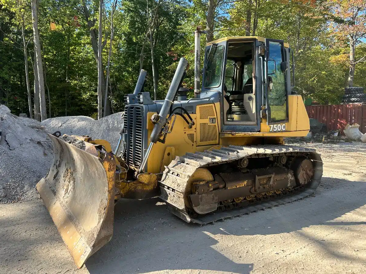 Gallery image 1 for Used 1997 John Deere 750C Dozer