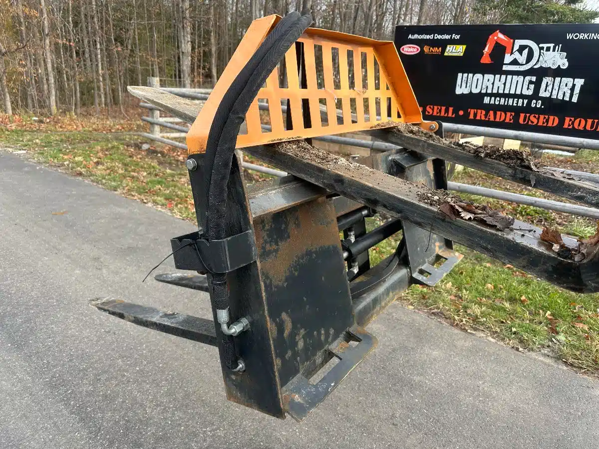 Gallery image 2 for Used 2023 Wolverine PFA-11-33000 Fork