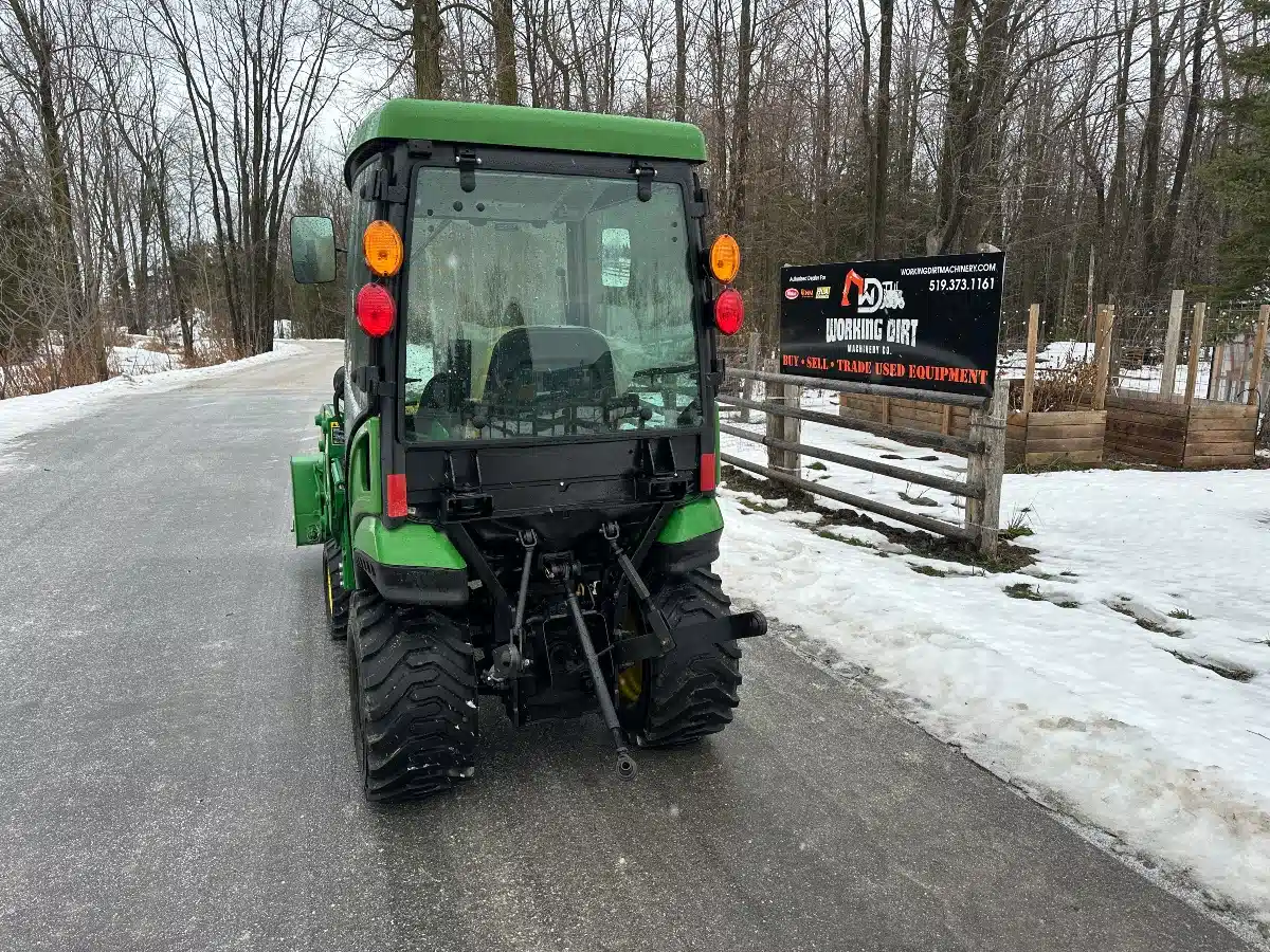 Gallery image 2 for 2021 John Deere 1025R Tractor