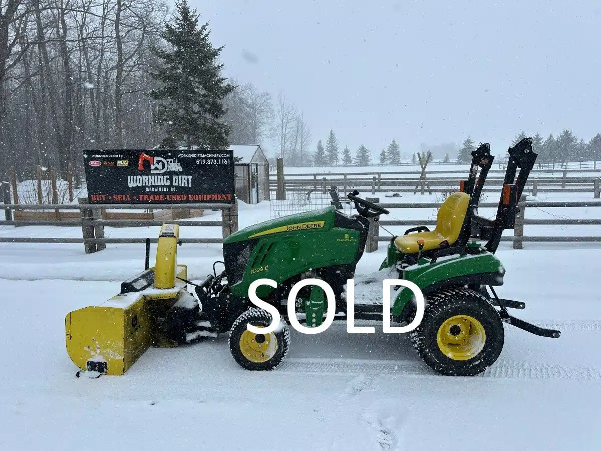 Gallery image 1 for 2017 John Deere 1023E Tractor