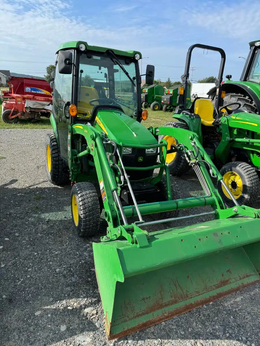 Used 2021 John Deere 2025R Tractor