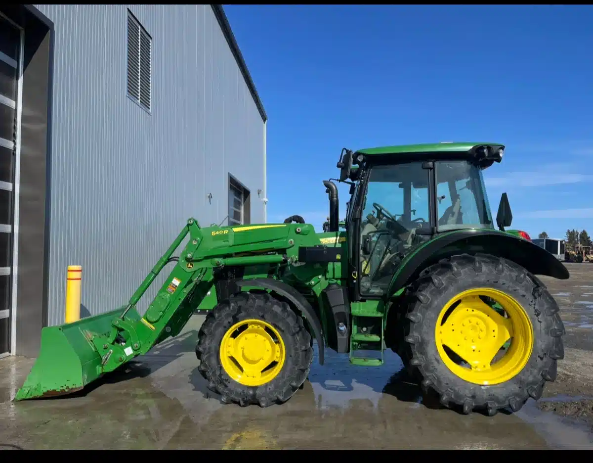 Gallery image 2 for Used 2018 John Deere 5125R Tractor