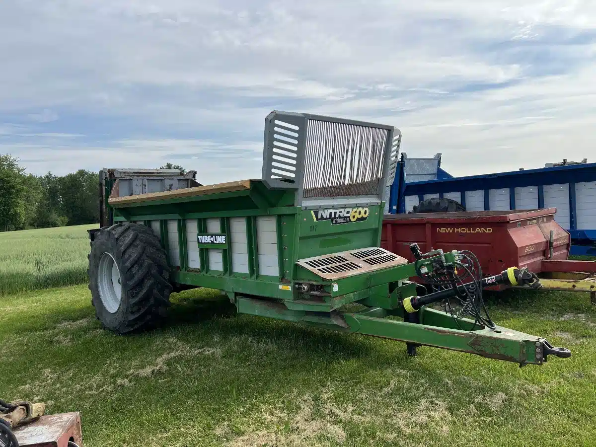Used Tubeline Manufacturing Ltd NITRO 600 Manure Spreader