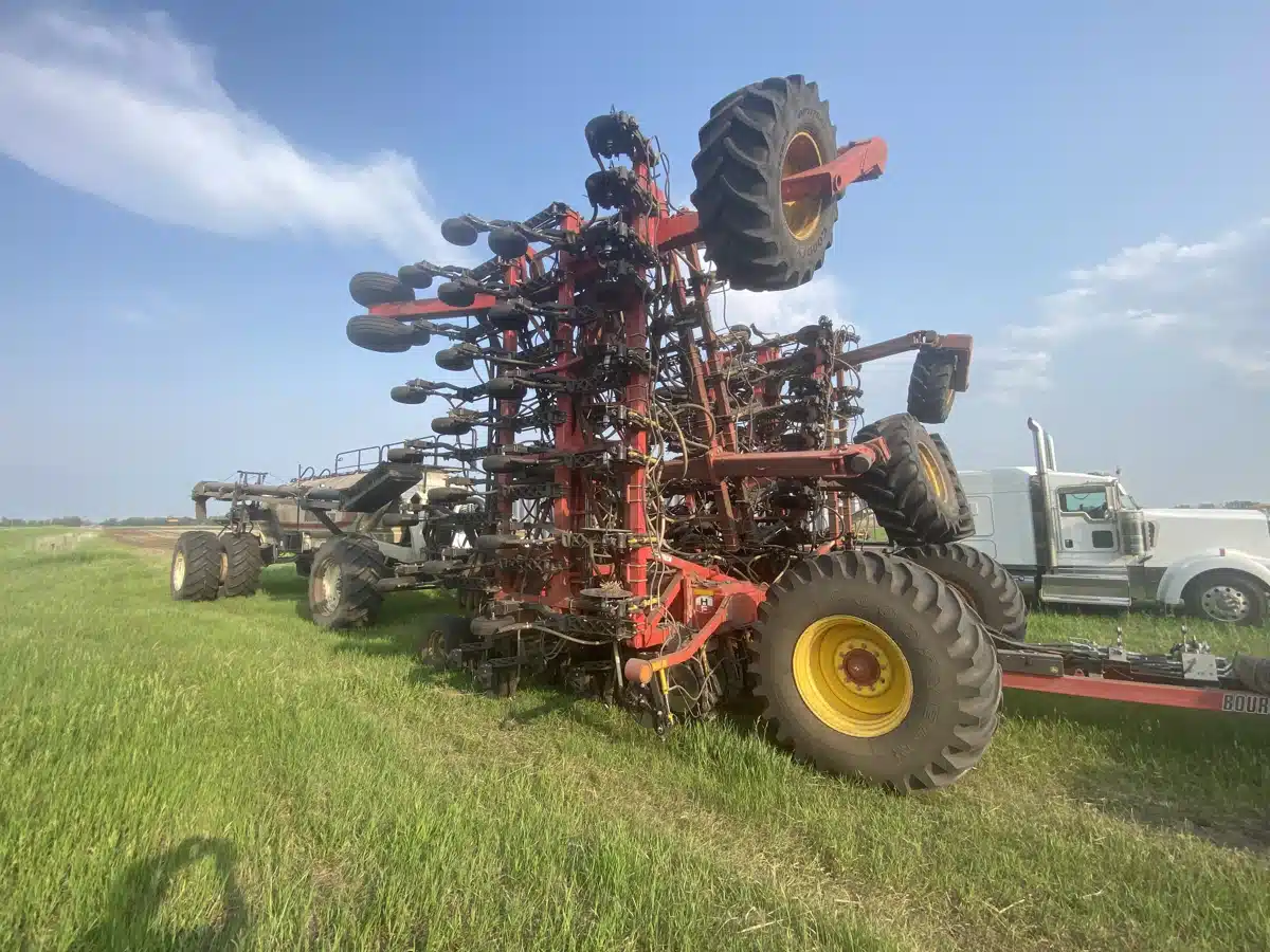 Gallery image 2 for Used 2015 Bourgault 3320-76 Air Drill