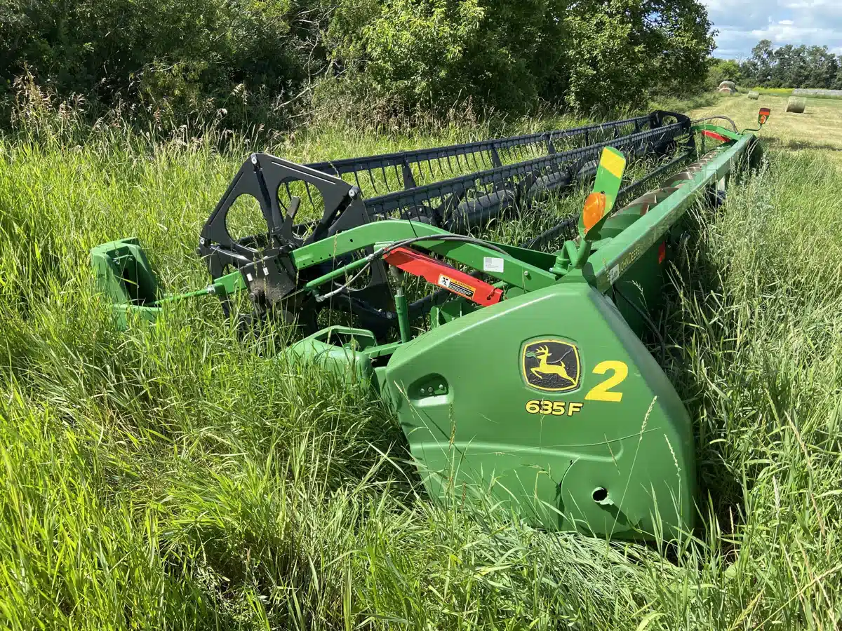 Gallery image 1 for Used 2016 John Deere 635F Header - Flex