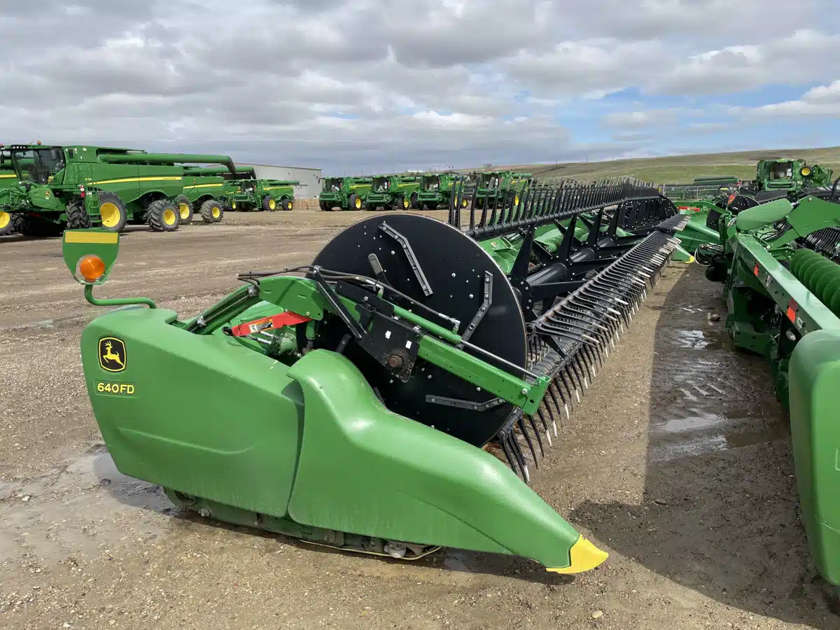 Gallery image 2 for Used 2018 John Deere 640FD Header - Flex Draper