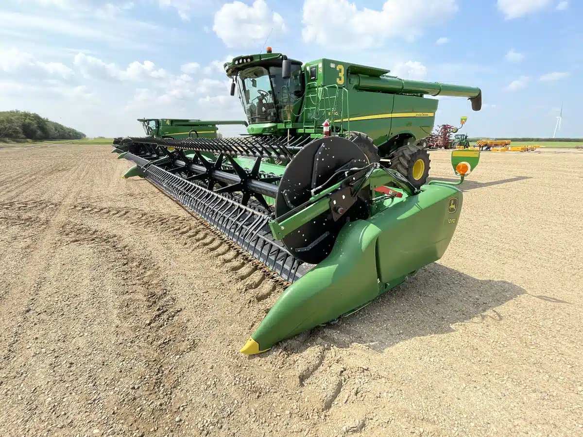Gallery image 1 for Used 2018 John Deere 640FD Header - Flex Draper