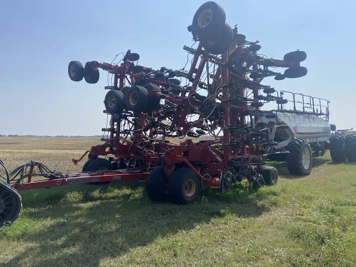 Gallery image 2 for Used 2014 Bourgault 3320-66 Air Drill