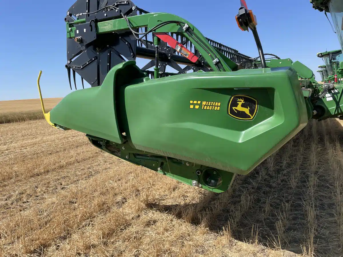 Gallery image 2 for Used 2023 John Deere RD40F Header - Flex Draper
