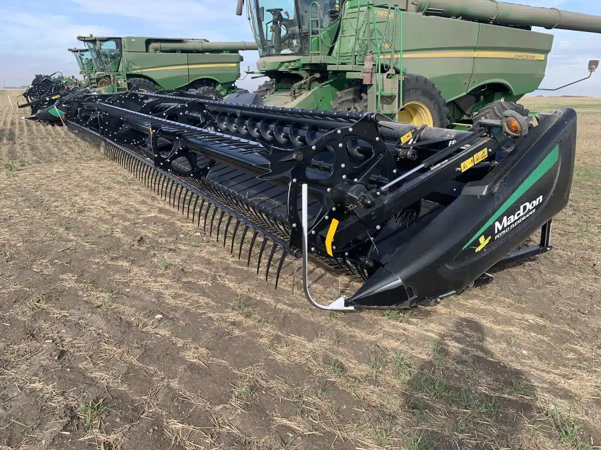 Gallery image 2 for Used 2018 MacDon FD75 Header - Flex Draper