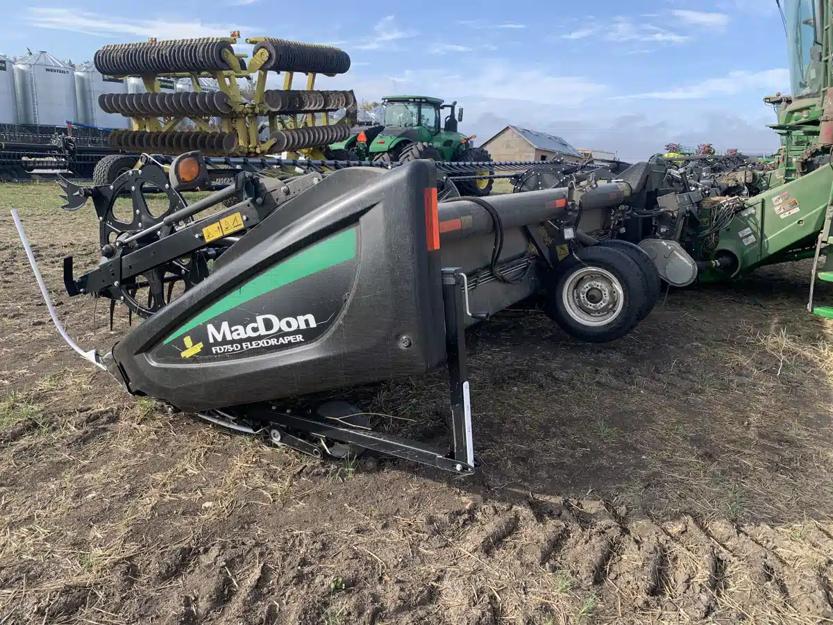 Gallery image 1 for Used 2018 MacDon FD75 Header - Flex Draper