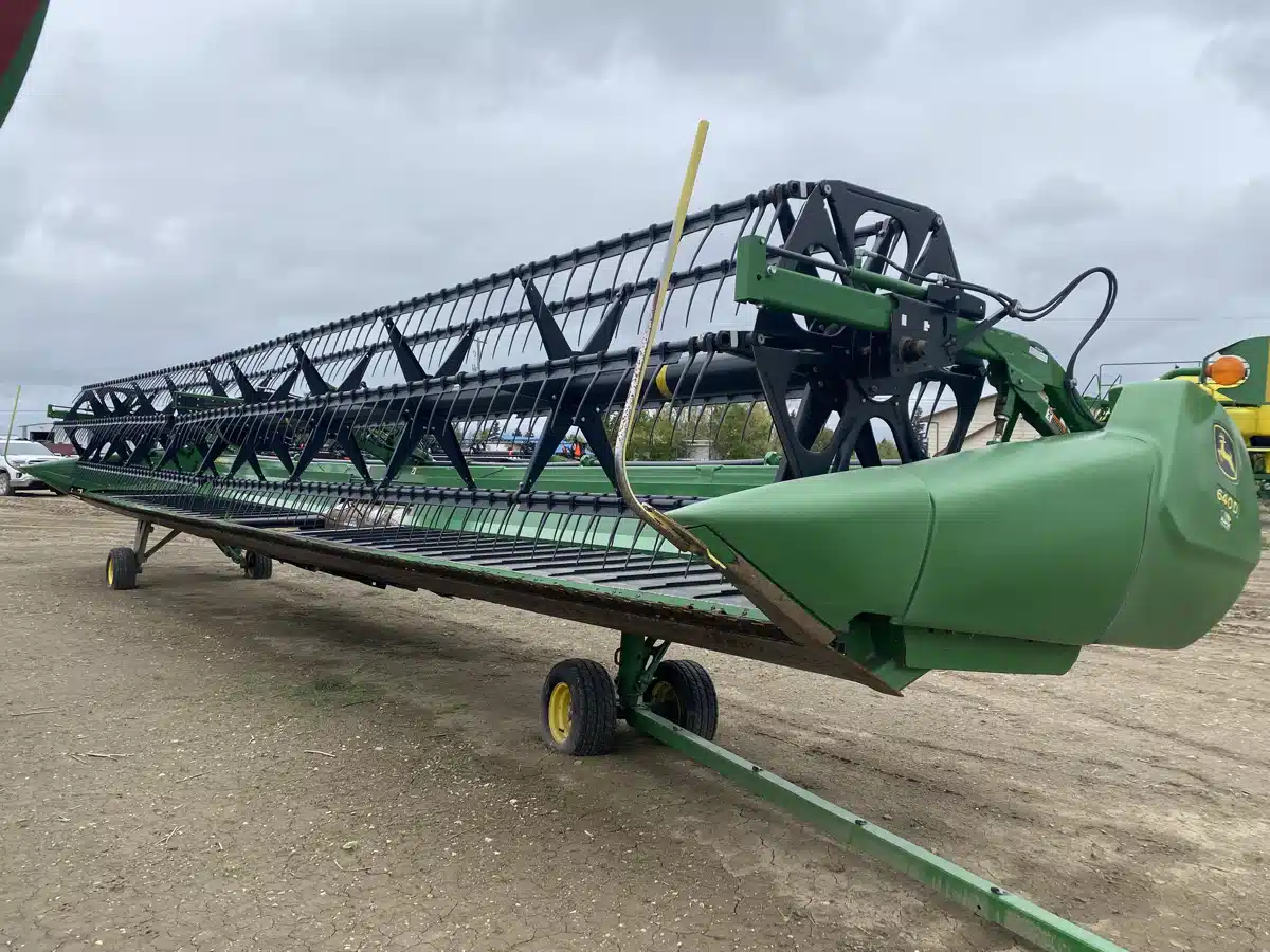 Gallery image 2 for Used 2012 John Deere 640FD Header - Draper