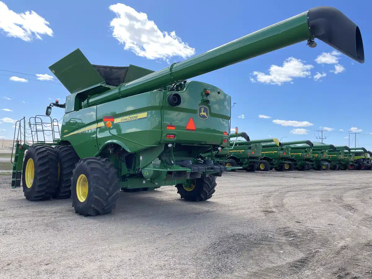 Gallery image 2 for Used 2018 John Deere S790 Combine