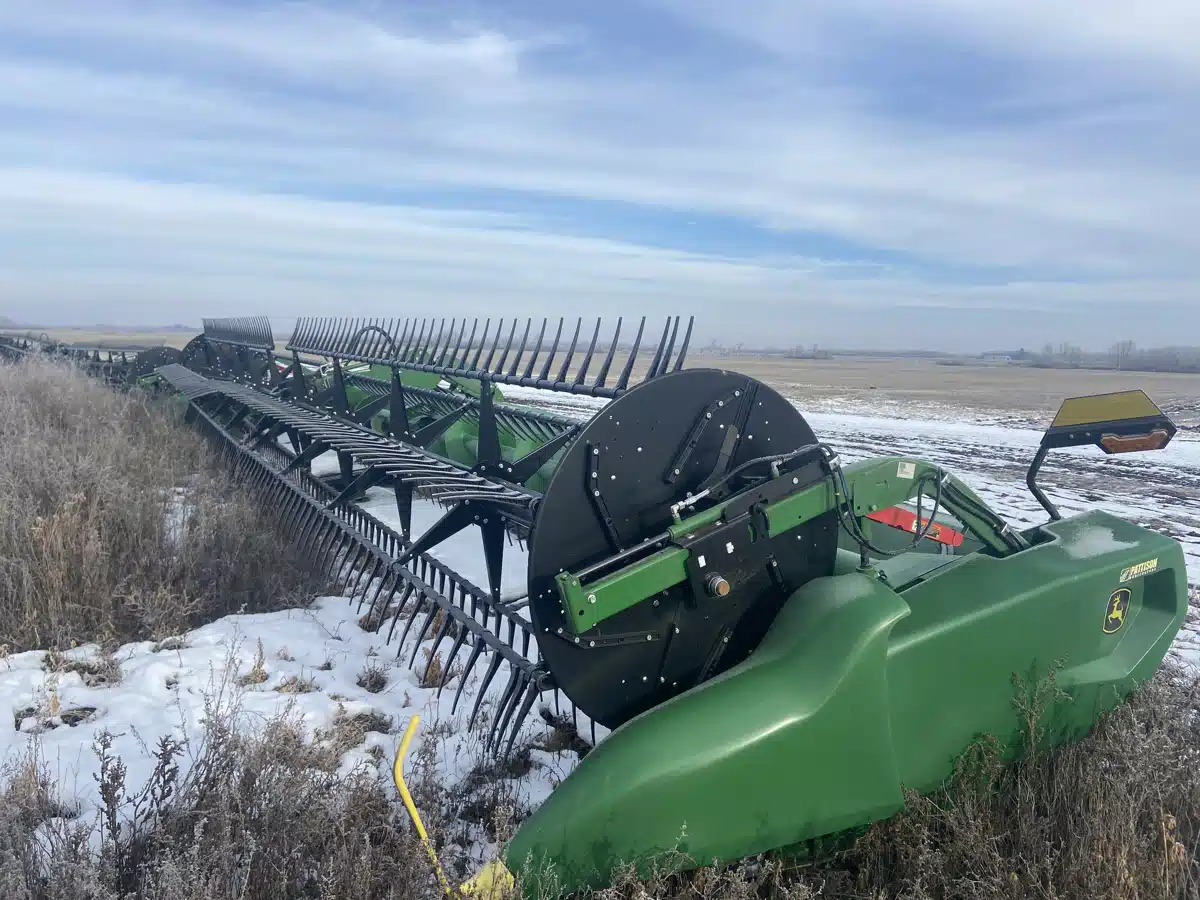 Gallery image 1 for Used 2023 John Deere RD40F Header - Flex Draper