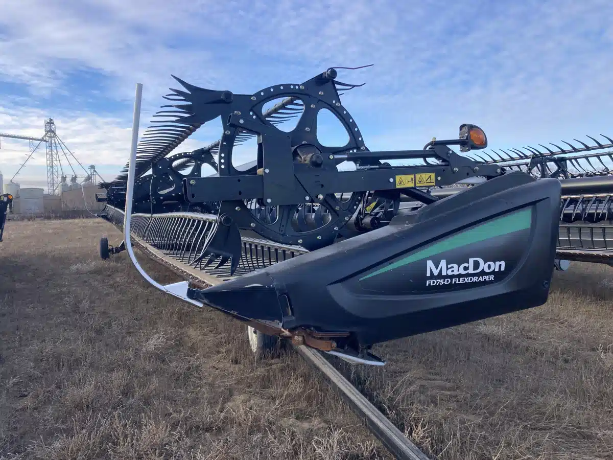 Gallery image 2 for Used 2017 MacDon FD75 Header - Flex Draper